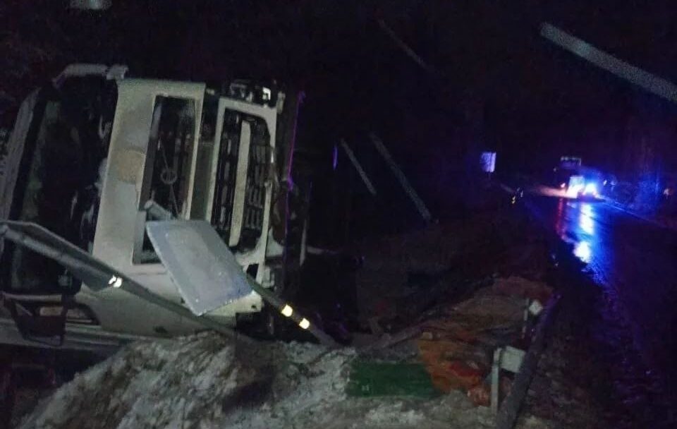 Стало известно, кто пострадал в ДТП с фурами в Беломорском округе