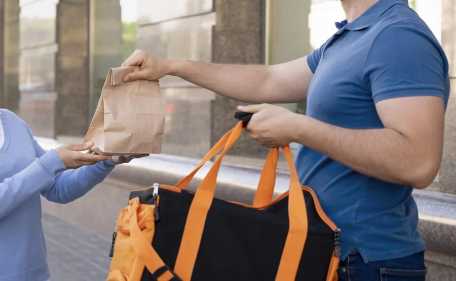 Оборот сервиса доставки еды в Петрозаводске вырос на 33%