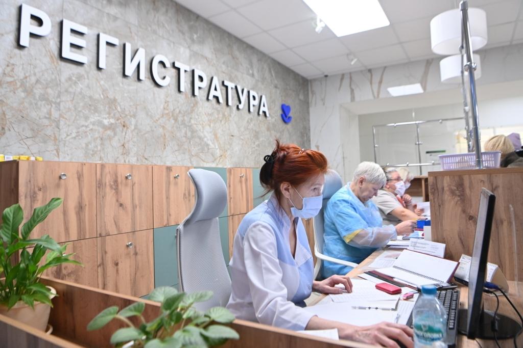 В городской поликлинике № 2 в Петрозаводске отремонтировали первый этаж