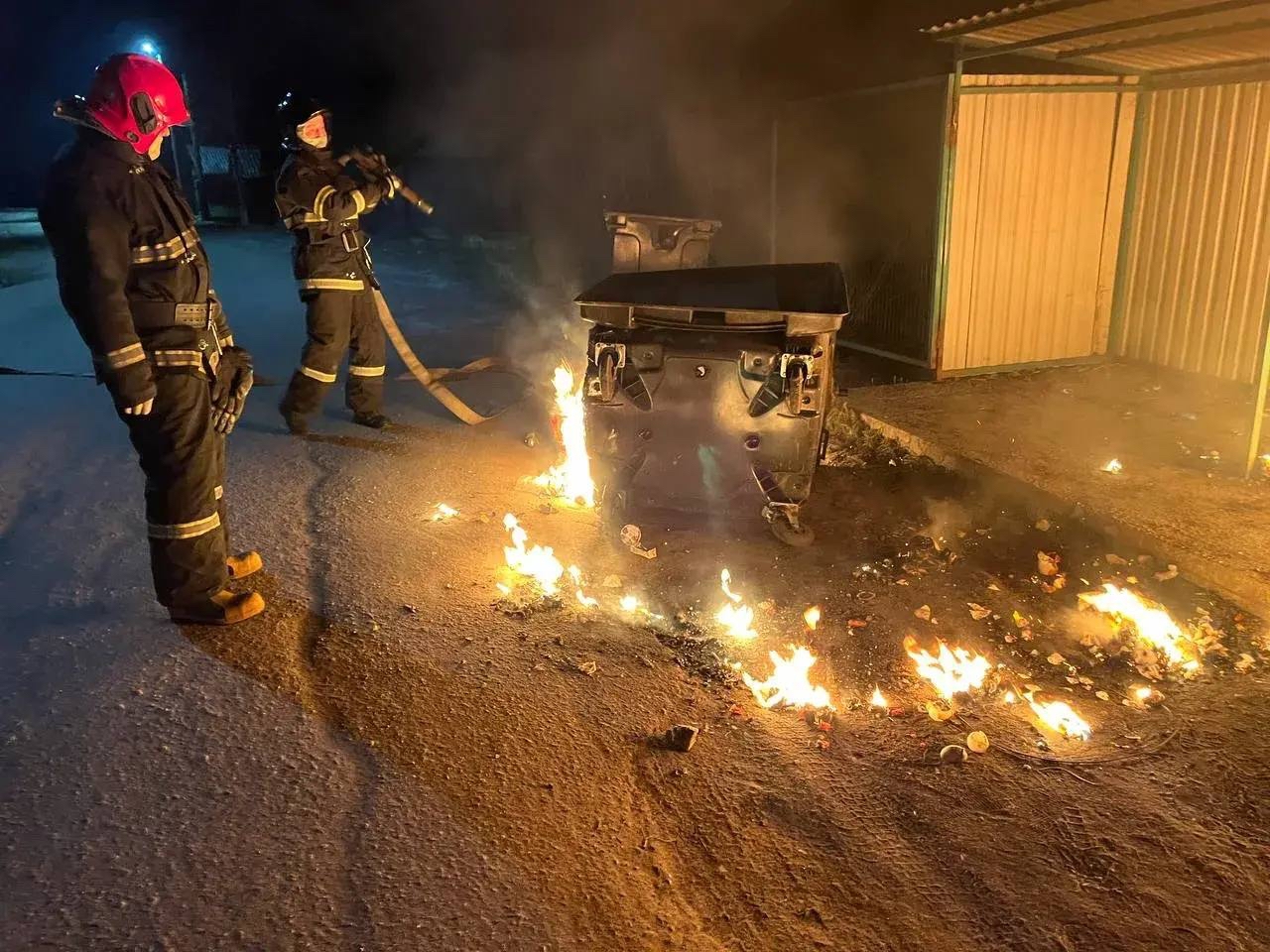 Мусорные контейнеры полыхали в Олонце