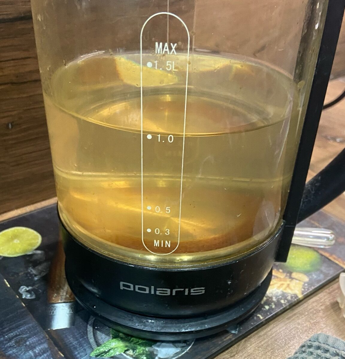 Жители Ключевой пожаловались на ржавую воду