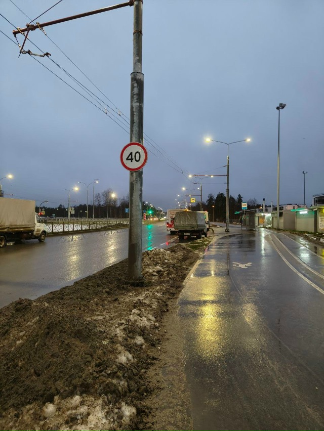 На оживленном шоссе Петрозаводска ограничили скорость
