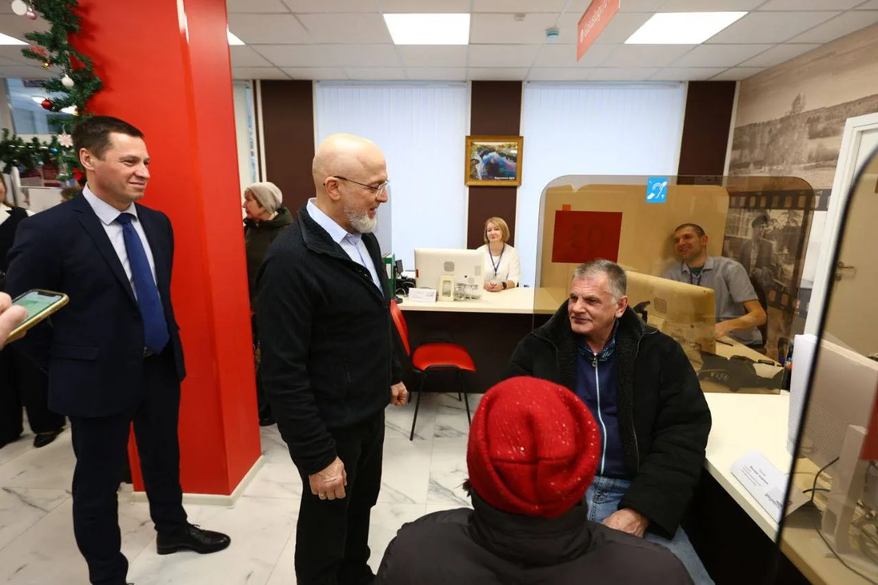 Шандалович открыл кадровый центр в Медвежьегорске