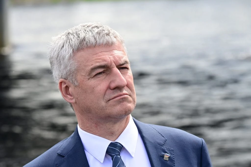 Артур Парфенчиков «перетасовал» кураторов в округах и районах Карелии