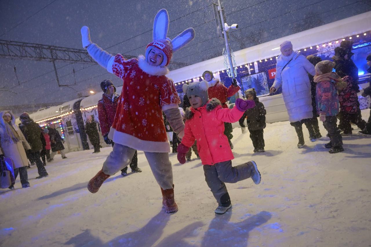 Петрозаводск, готовность номер один: завтра начинается продажа билетов на поезд Деда Мороза