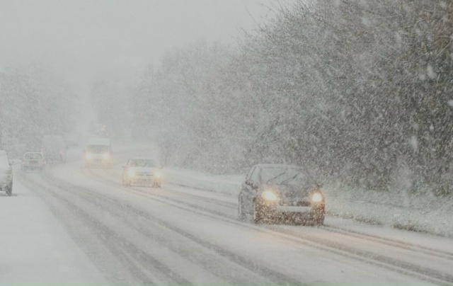 ГАИ Карелии предупредила водителей об ухудшение видимости на дорогах из-за надвигающегося снегопада