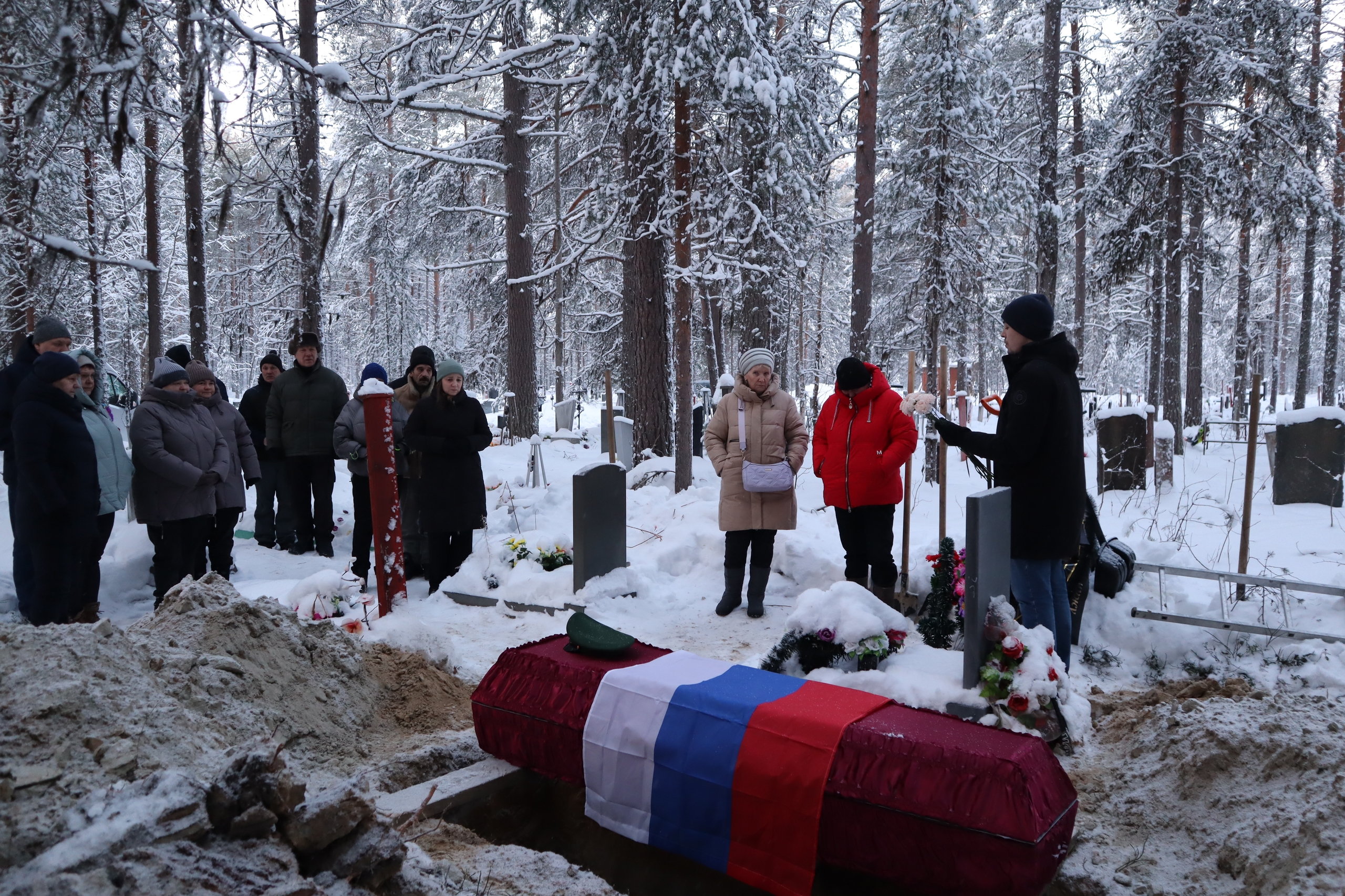 В поселке Калевала проводили в последний путь погибшего на СВО земляка