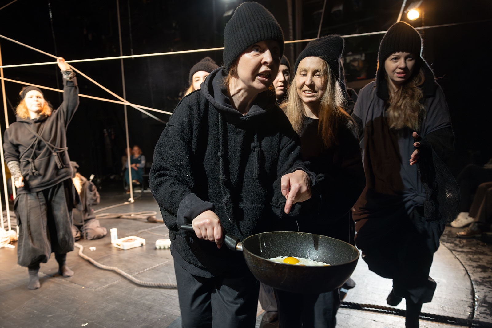 Известный фотограф Илья Тимин оценил спектакль-эскиз по мотивам «Калевалы»