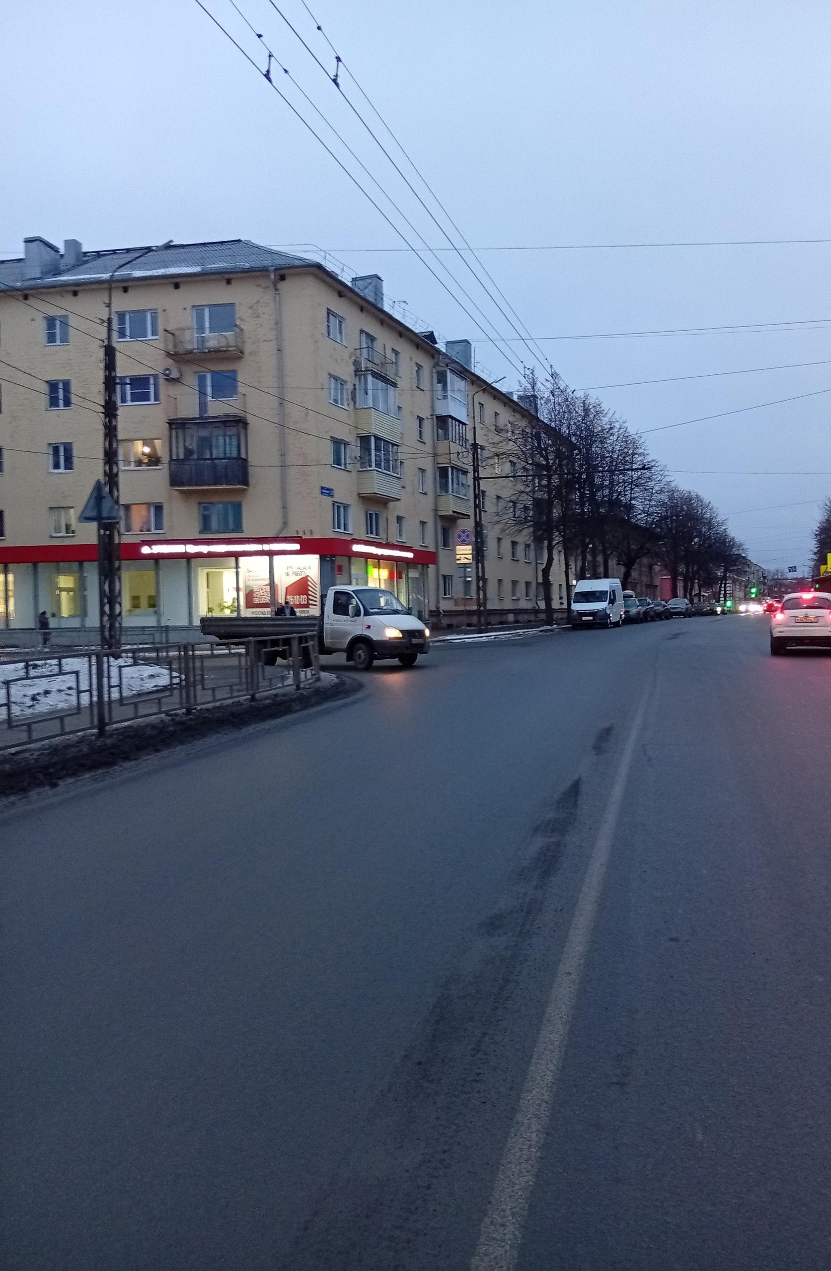 Пешеход обратился за помощью после ДТП в центре Петрозаводска