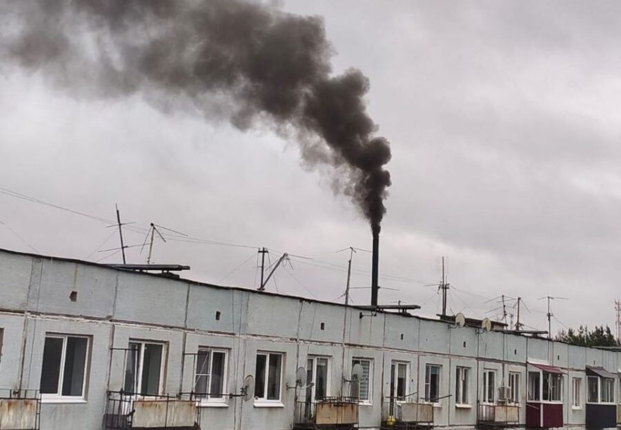 Поселок в Карелии накрыло угольной пылью