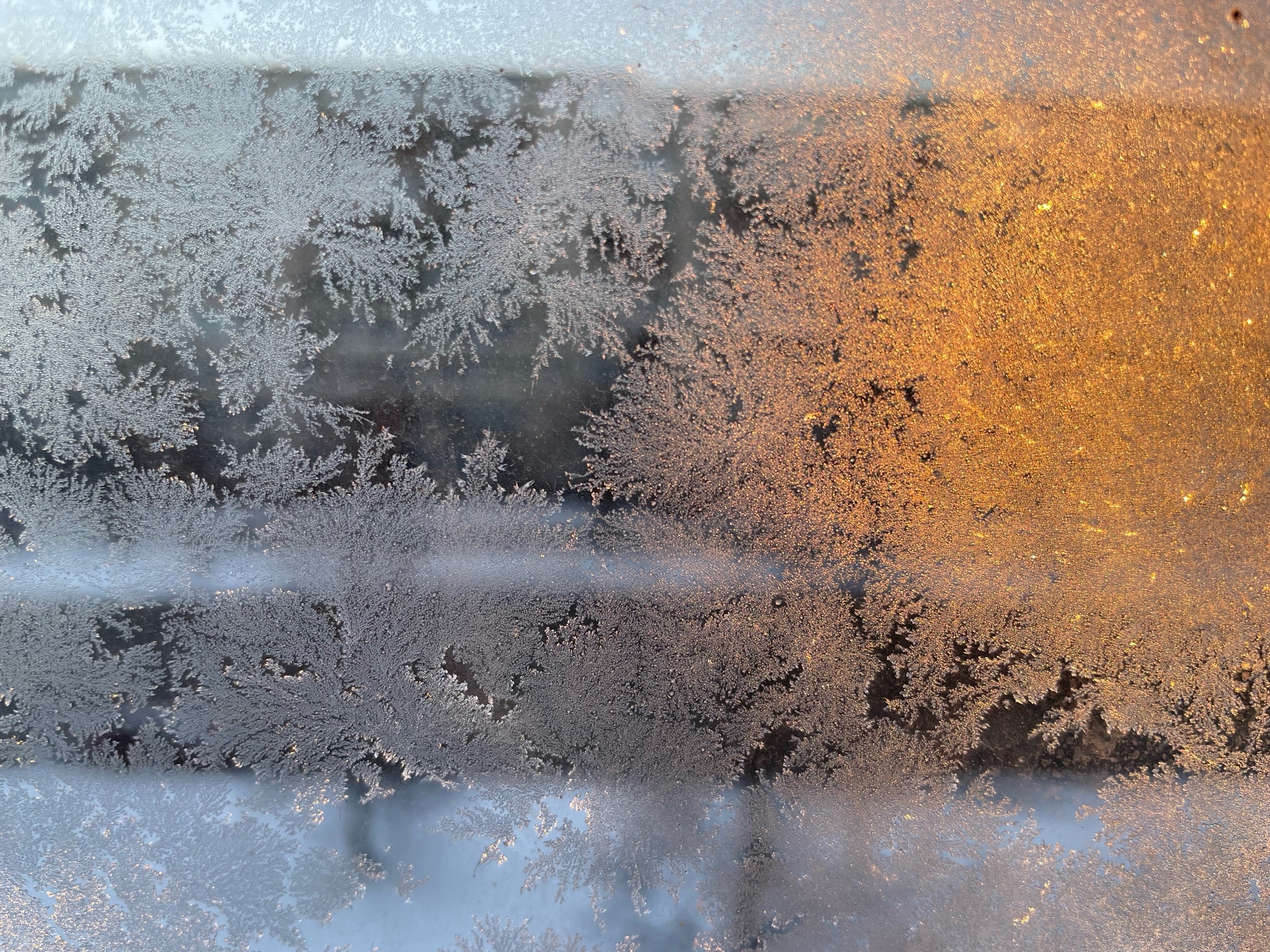 Похолодание после оттепели грозит серьёзной опасностью на дорогах Карелии