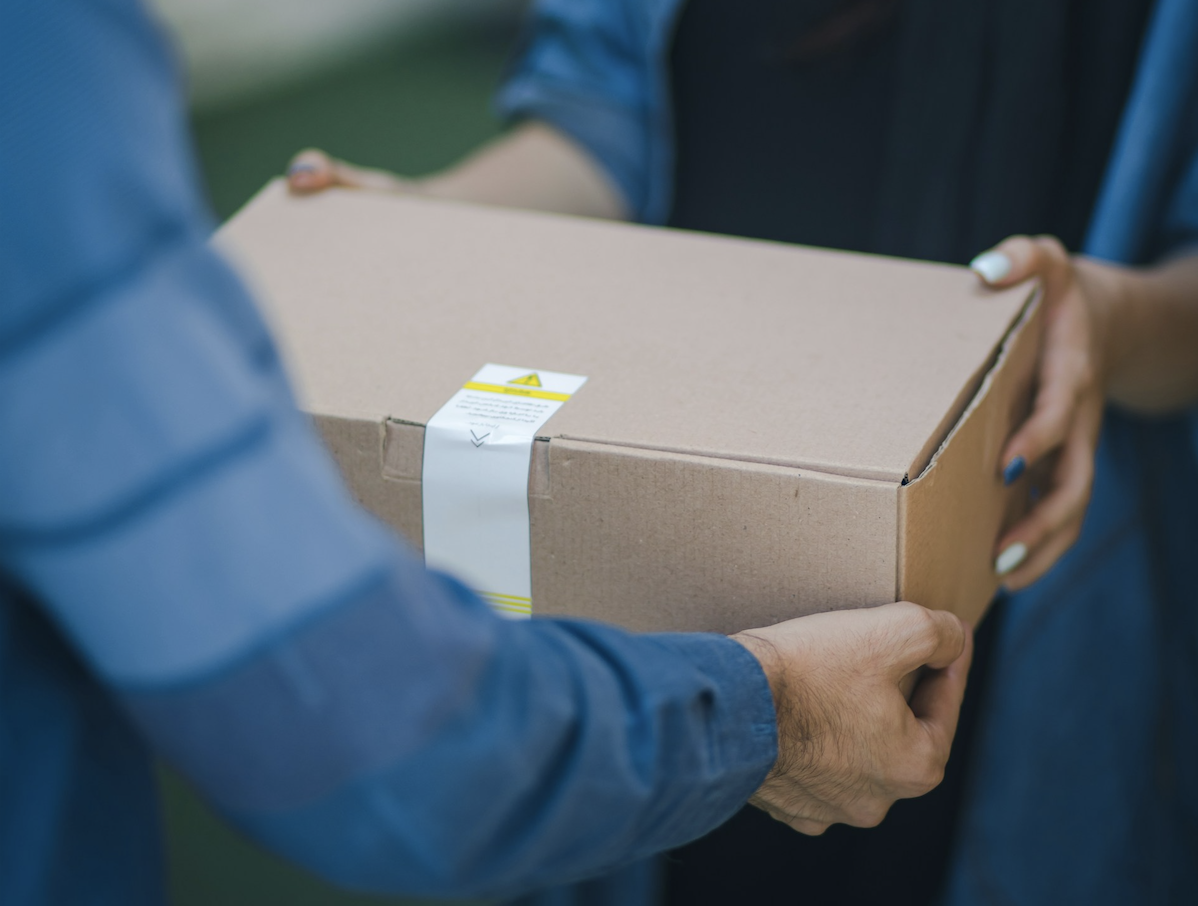 Спрос на курьеров в Карелии вырос на 64% перед Новым годом