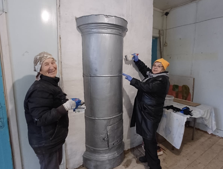 «Сами с усами»: как жители карельского поселка возродили клуб к празднику