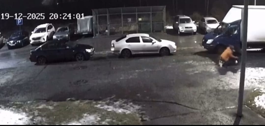 Два подростка украли электровелосипед у курьера в Петрозаводске и тут же поплатились за это