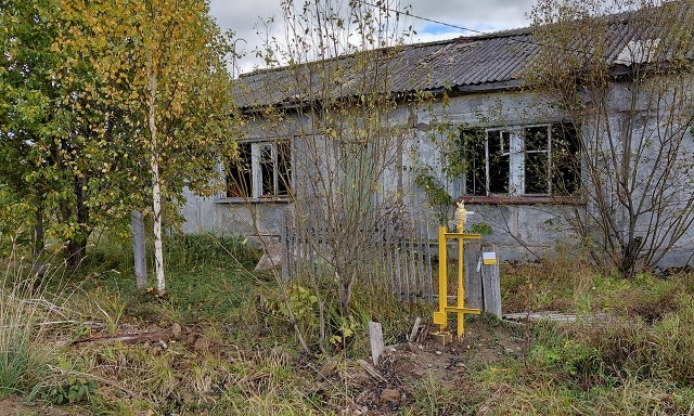 Газ подвели к полуразрушенным домам в карельском поселке