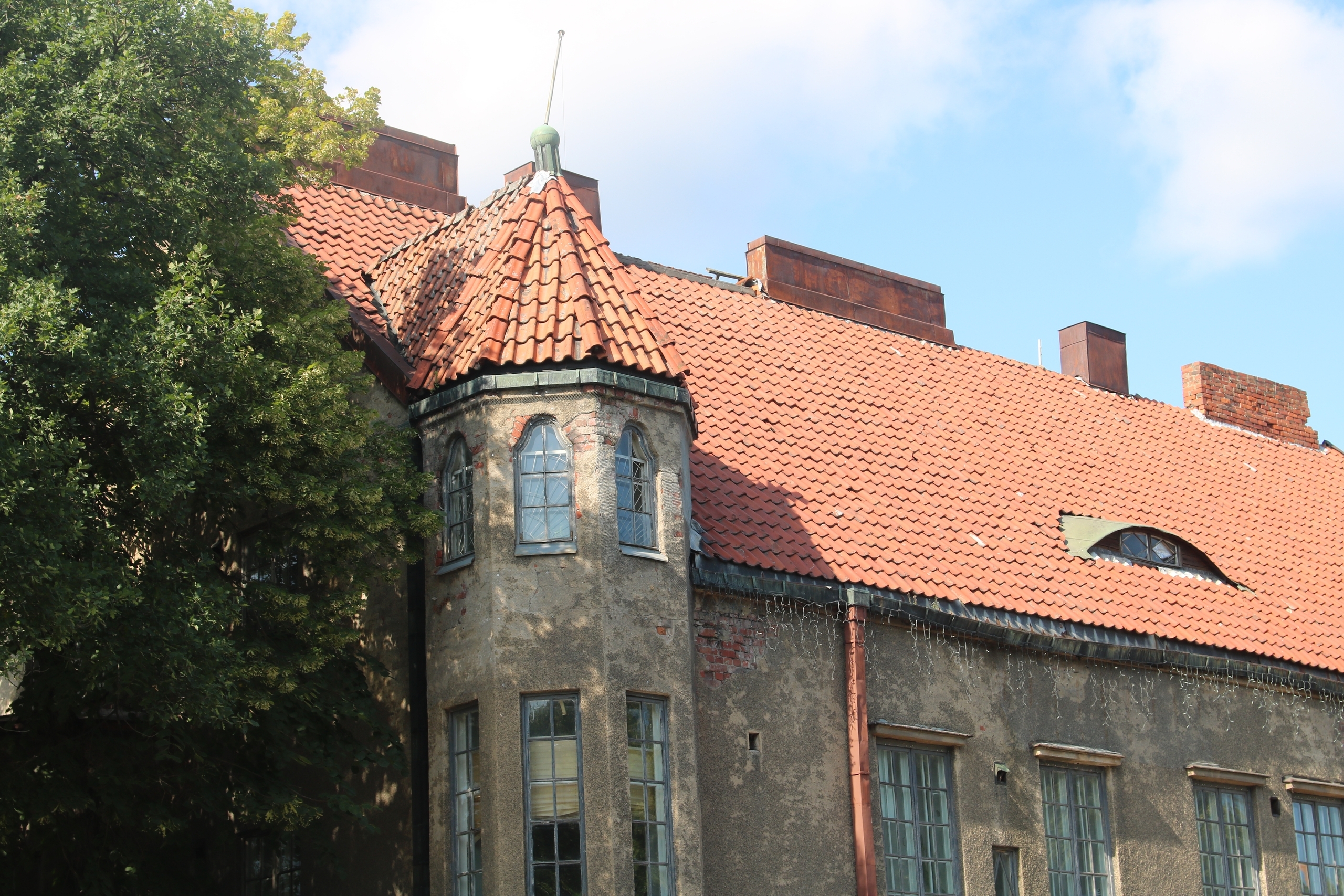 Мужчина предложил выпить новой знакомой в Сортавале и подарил себе её имущество