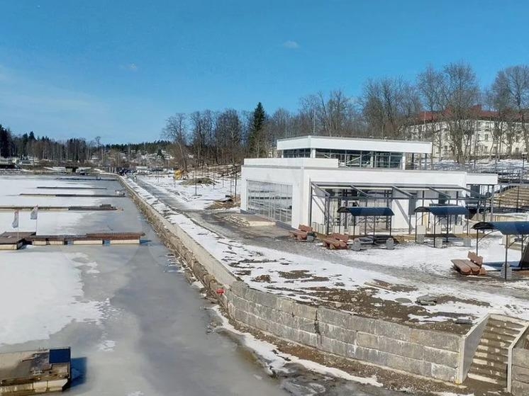 Ресторан с причалом выставили на продажу в Сортавале