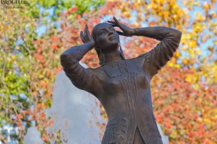 Из-за задержки гранита из Карелии в Уфе могут перенести открытие уникального памятника