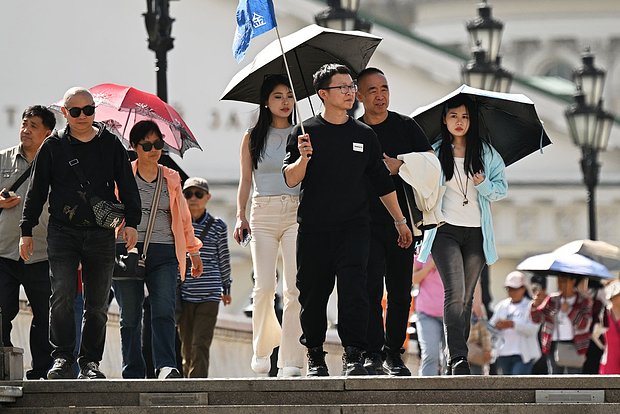 «Худшие туристы в истории»: Россия отменила визы для китайцев, а в мире спорят о репутации путешественников из Поднебесной