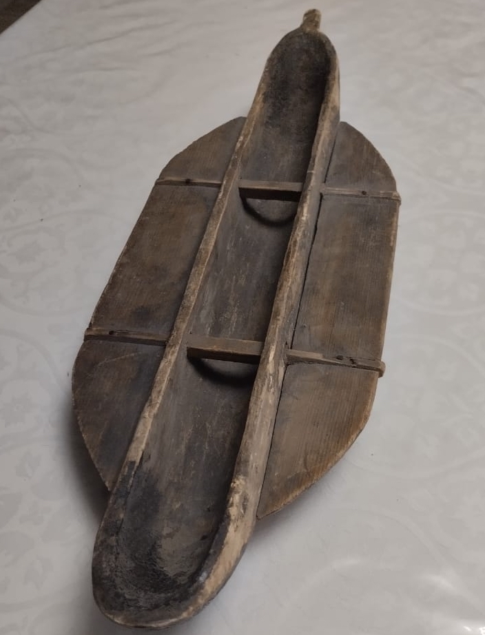 Самую маленькую лодку-ушкуй передали в музей Карелии
