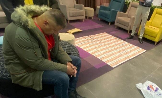 Кому нёс Алексей Раумо-Очеретько в мэрию Петрозаводска один миллион рублей: страсти не утихают