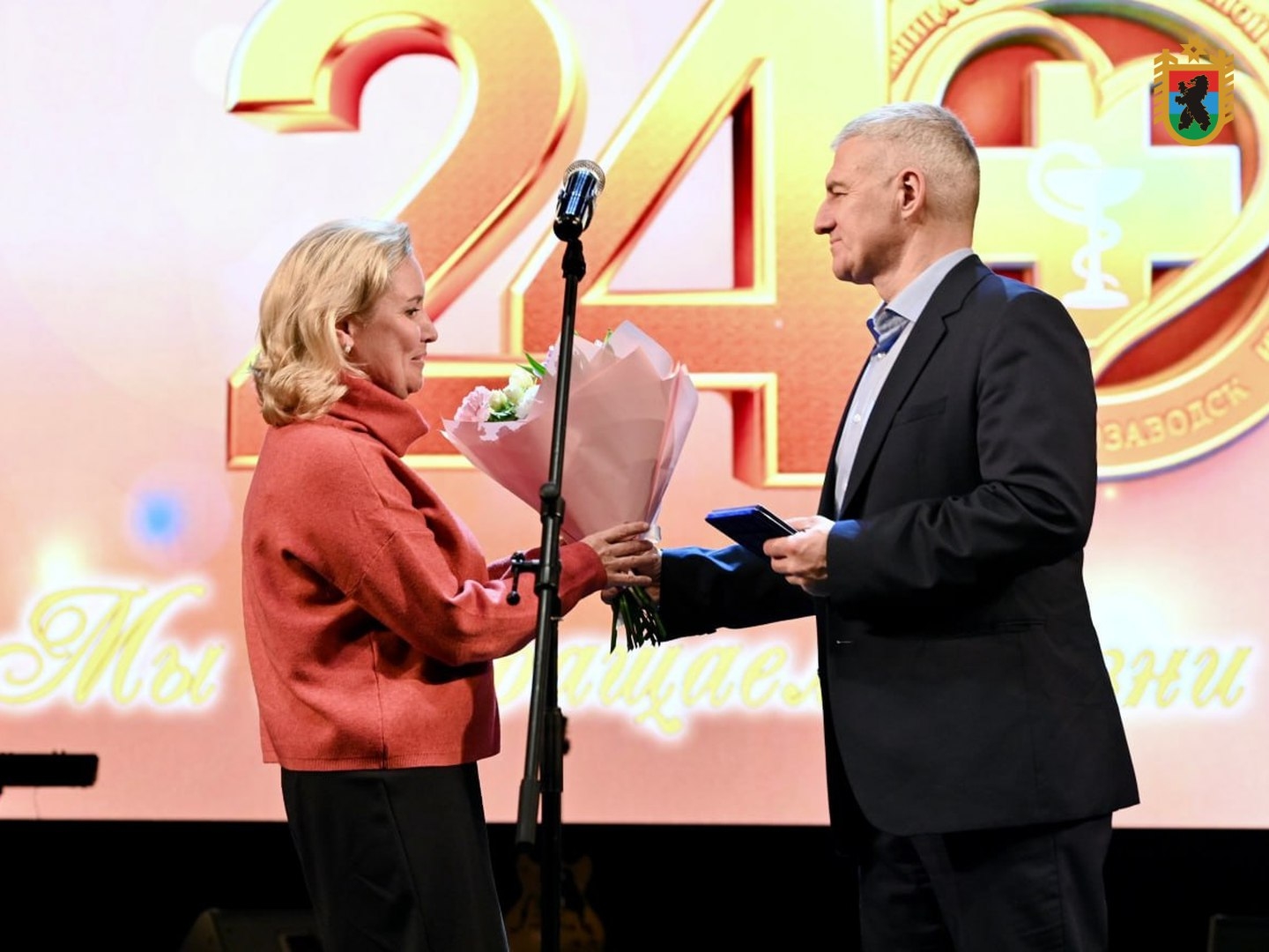 Глава Карелии вручил награды лучшим работникам больницы скорой и экстренной медицинской помощи