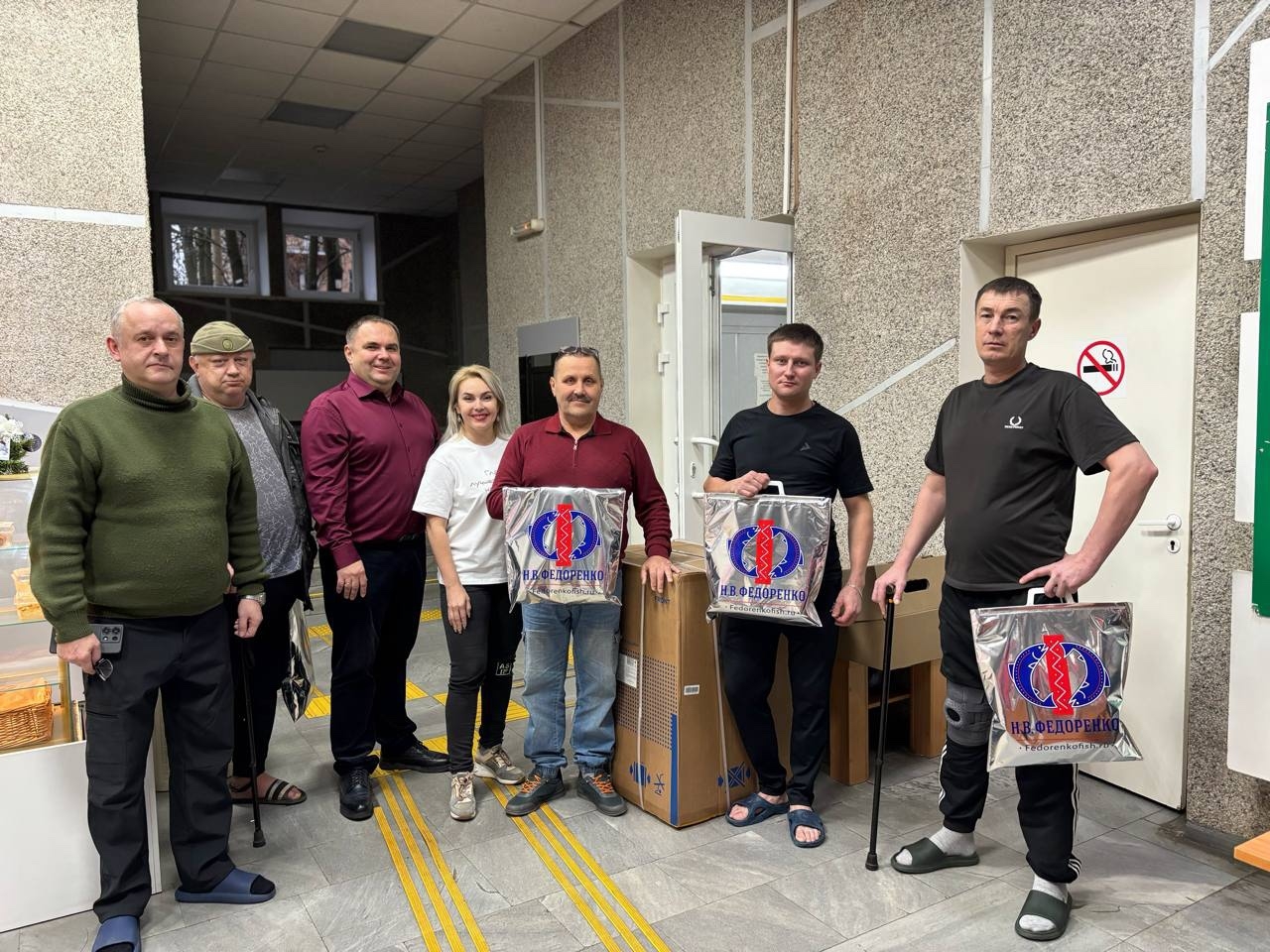 Инна Колыхматова поблагодарила депутата Павла Петрова за помощь Госпиталю ветеранов войн