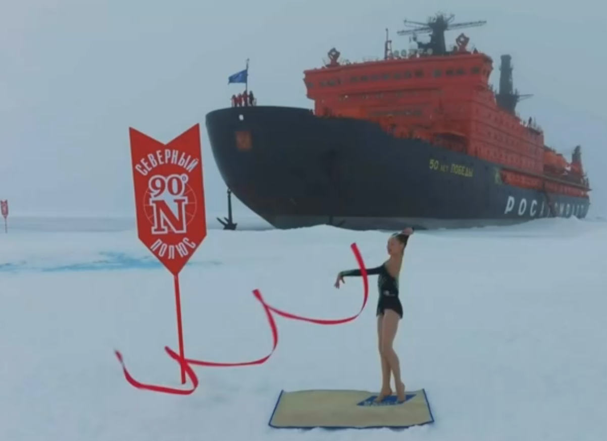 Гимнастка из Санкт-Петербурга первая в истории выступила на Северном полюсе