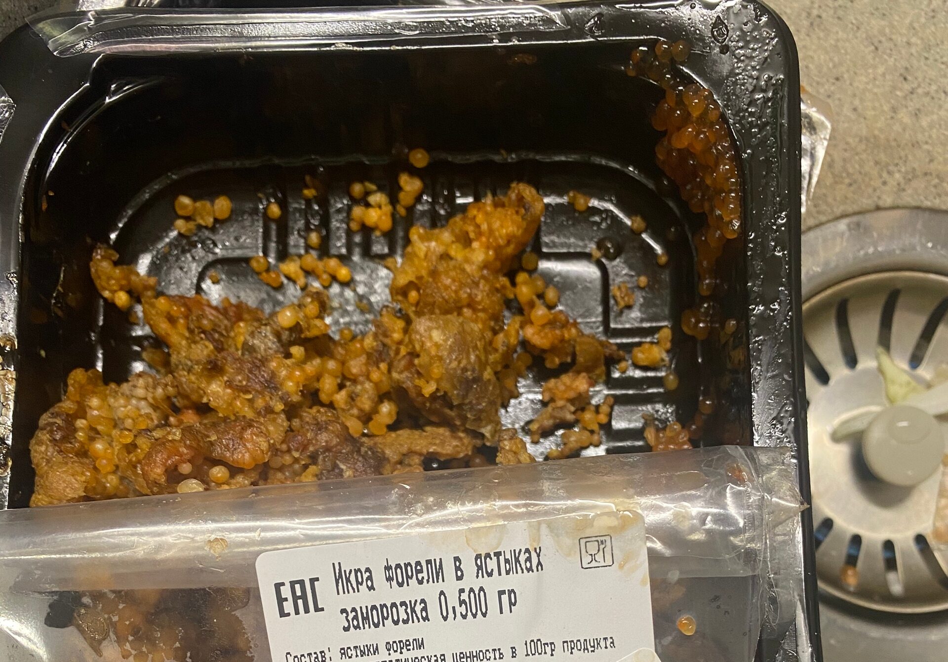 «Золото Карелии»: жительница Костомукши приобрела тухлую икру