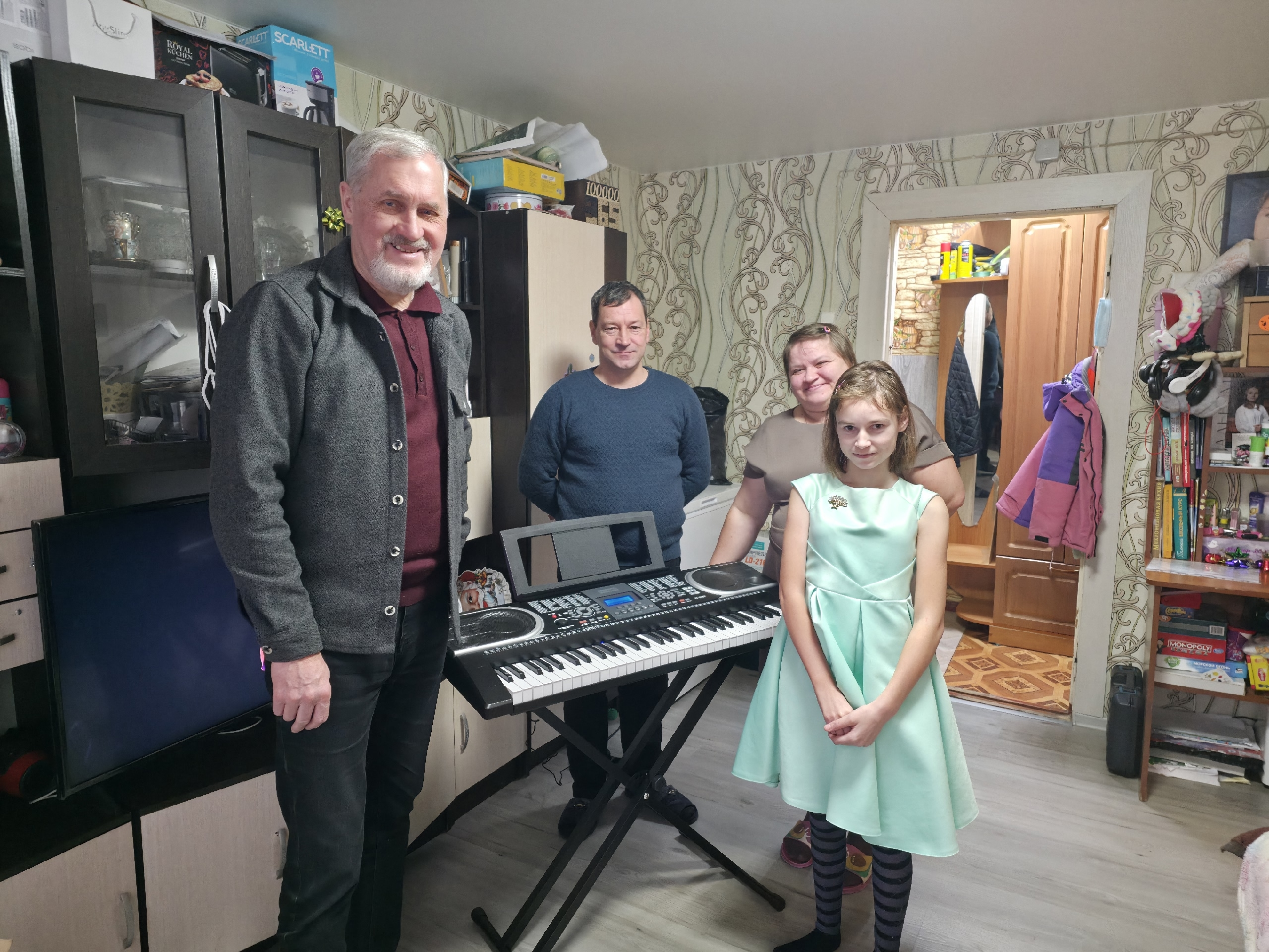 Мечта сбылась: девочке из Повенца подарили пианино