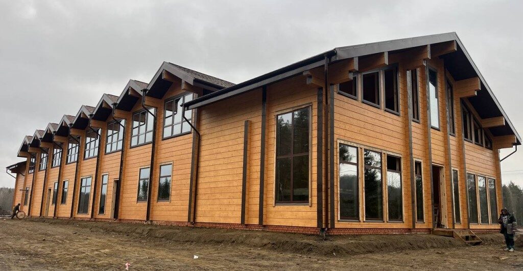 На берегу реки Янисйоки в Карелии строится новый эко-отель