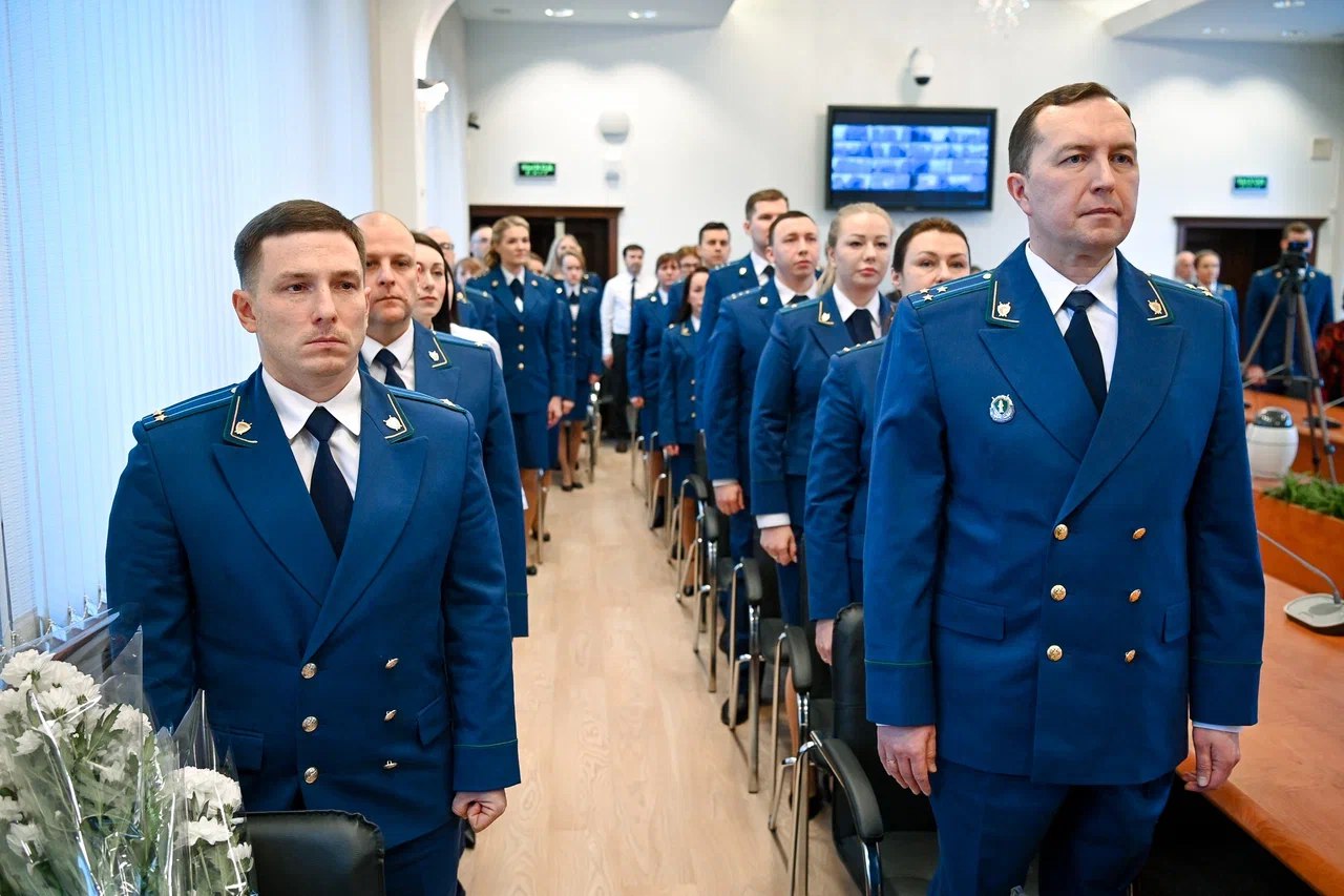 Глава Карелии поздравил работников прокуратуры с профессиональным праздником