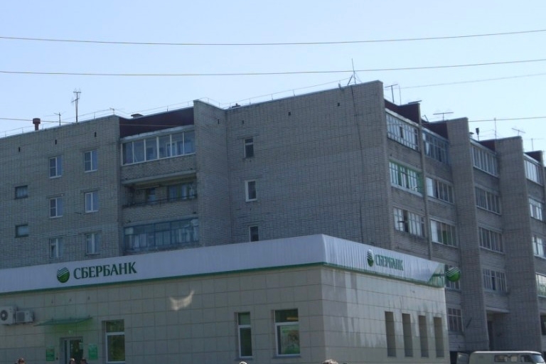 Инвалид первой группы не может попасть в Сбербанк Беломорска из-за лестницы