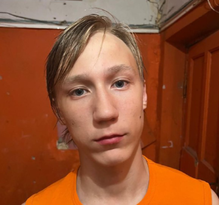 Полиция Петрозаводска разыскивает несовершеннолетнего юношу