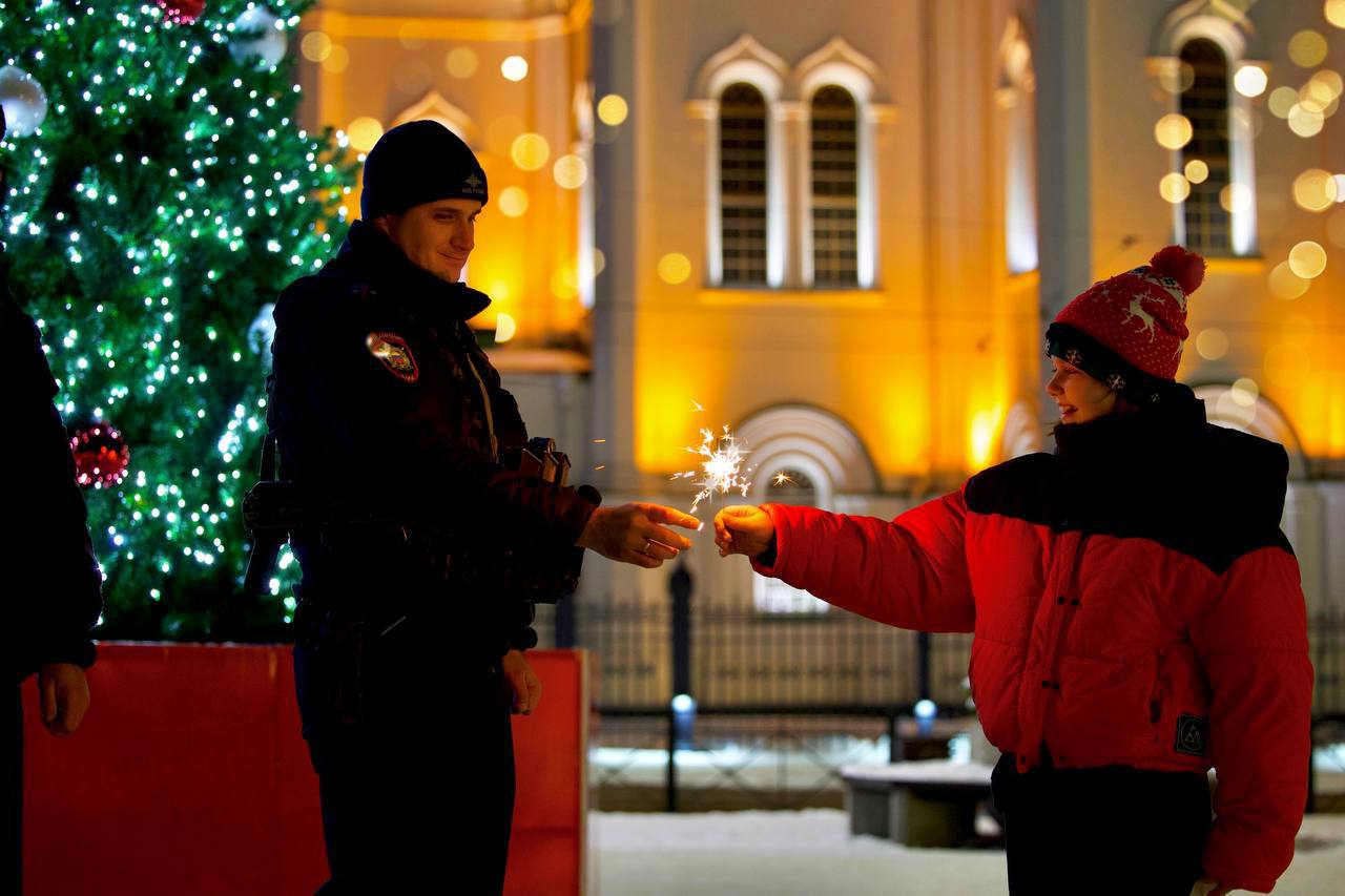 Более 50 тысяч сотрудников МВД охраняли порядок в новогоднюю ночь в Карелии