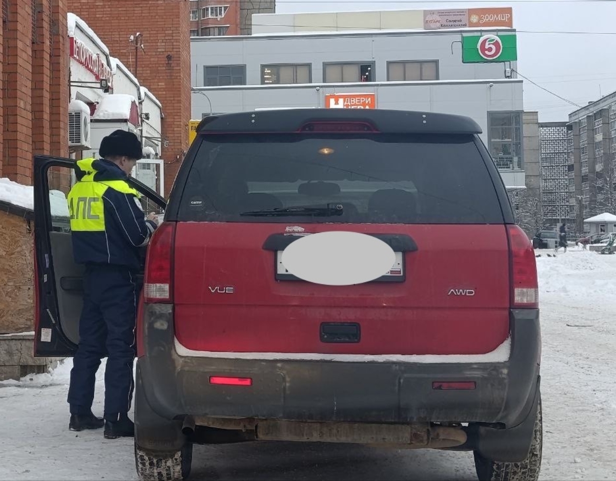 В Петрозаводске оштрафовали любителей ездить по тротуарам