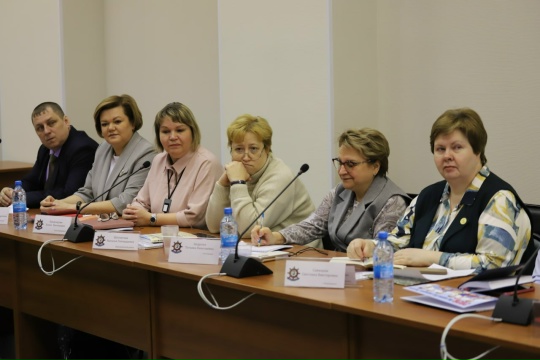 Наталья Кармазина выехала в Кондопогу, чтобы решить проблемы с подвозом детей и неработающими туалетами