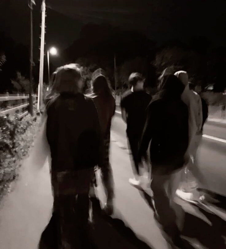 «Им нечем заниматься»: жители одного из поселков Карелии попросили чиновников спасти детей