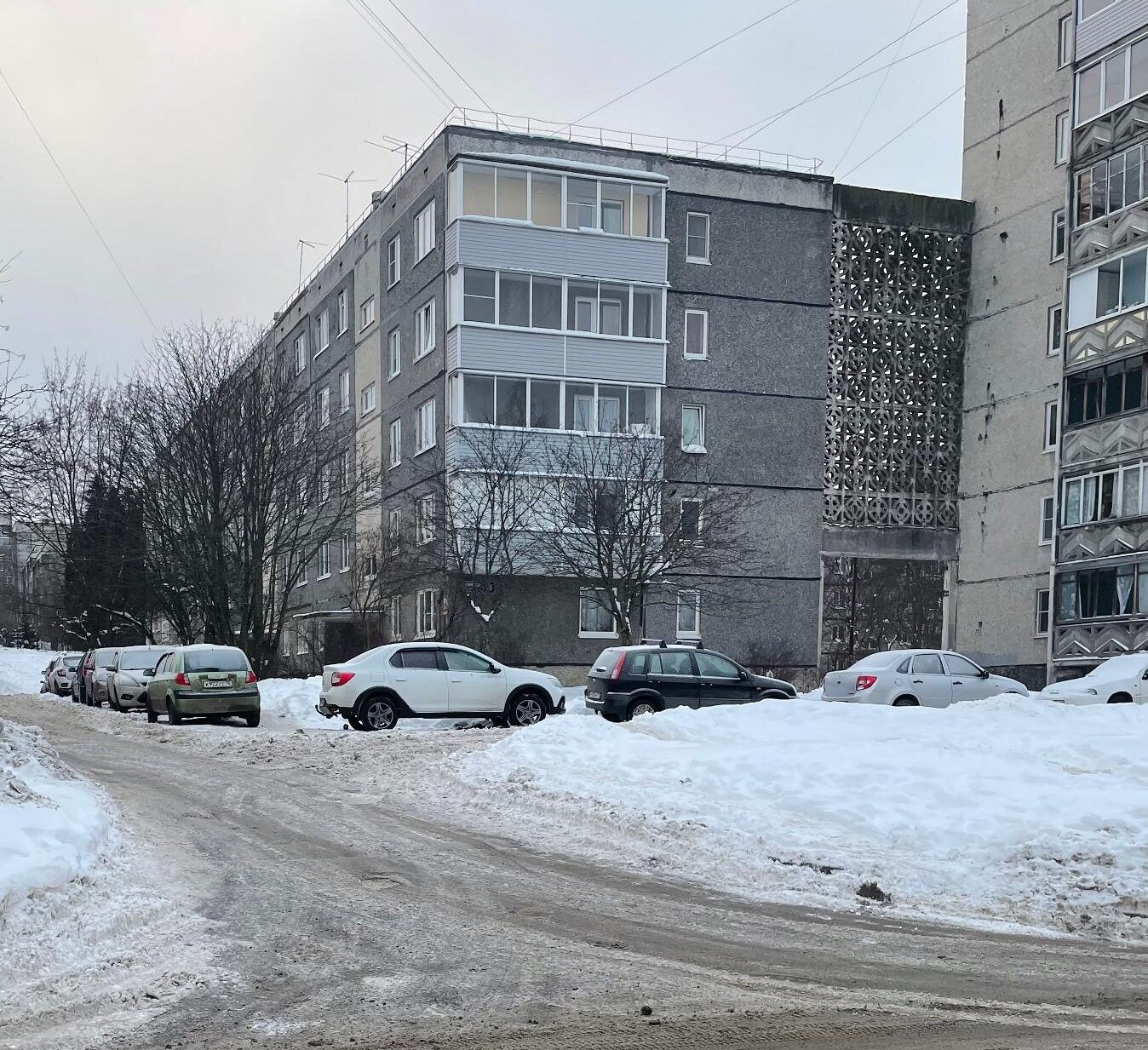 Госавтоинспекторы начали проверку после того, как водитель сбил школьницу в Петрозаводске