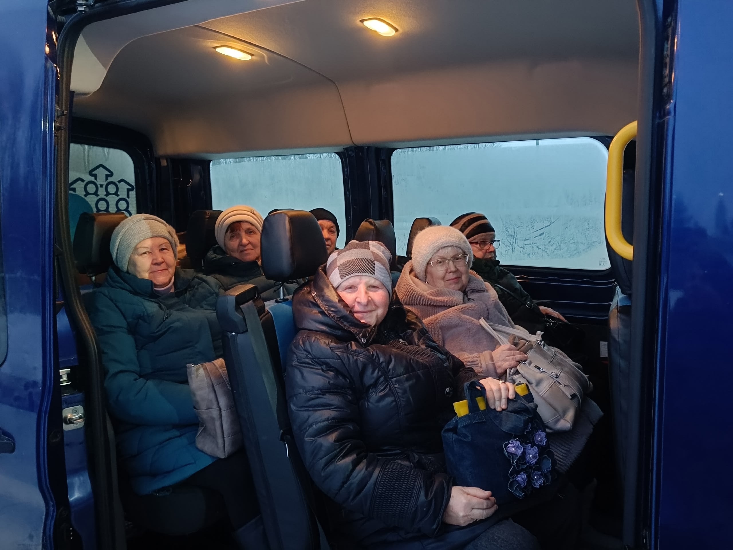 Доставку пожилых пациентов в больницу возобновили в Беломорском округе