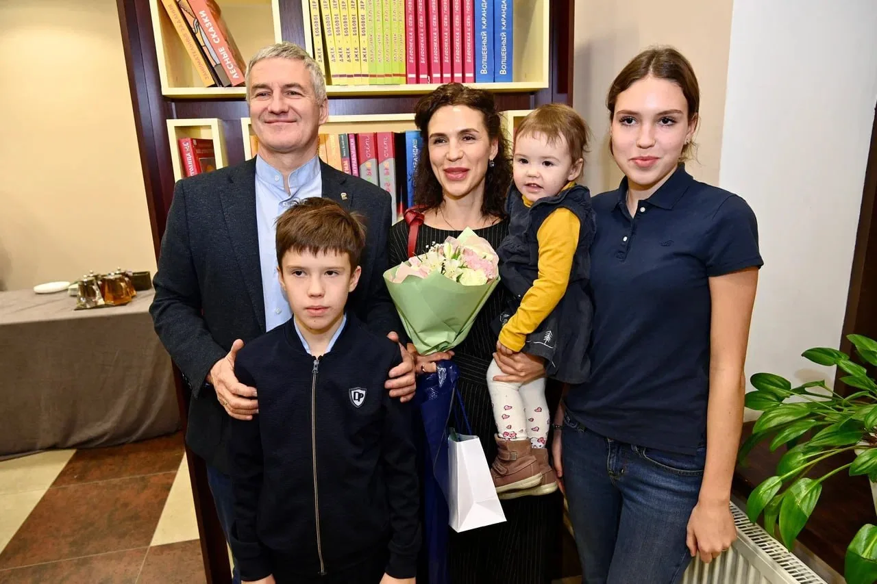 Артур Парфенчиков предложил повысить выплаты мамам-студенткам