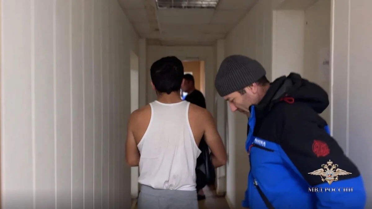 Раскрыта преступная схема фиктивной регистрации мигрантов в Санкт-Петербурге