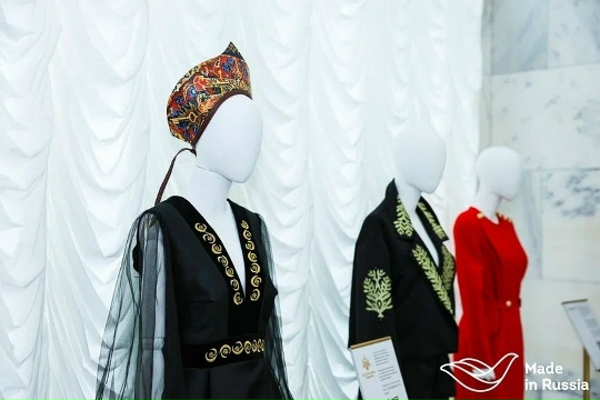 О золотном шитье карельских мастериц узнают в Париже