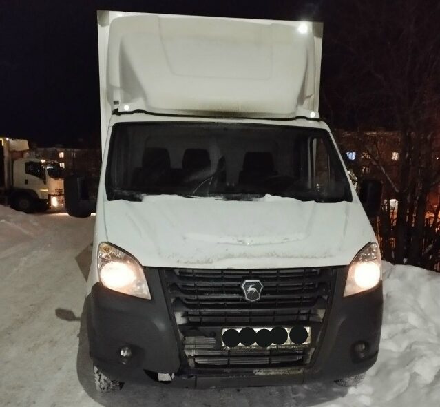 В Петрозаводске микроавтобус наехал на женщину