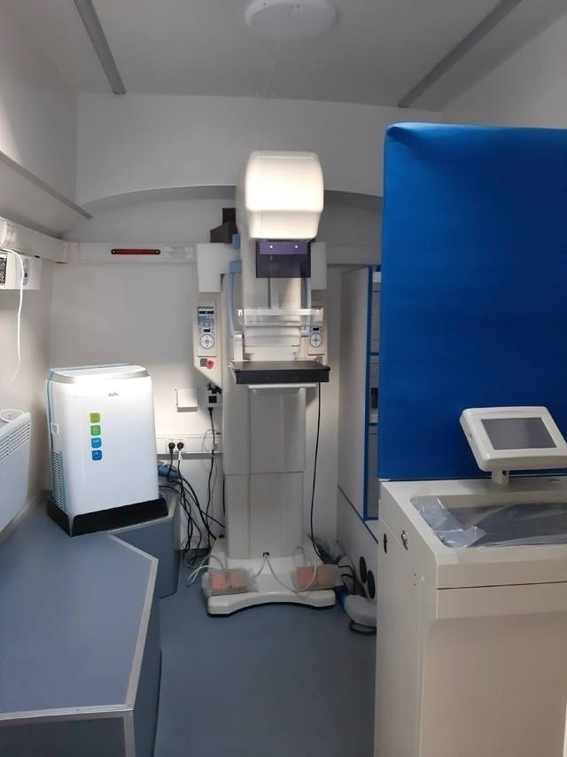 Маммографы будут работать в трех поселках Карелии