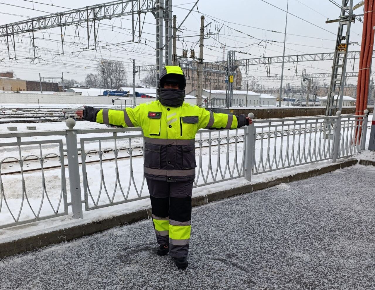 Железнодорожники заметно пожелтеют через два года