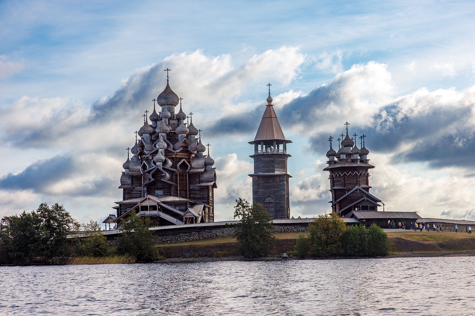 Знаменитому музею «Кижи» с Преображенской церковью исполнилось 60 лет