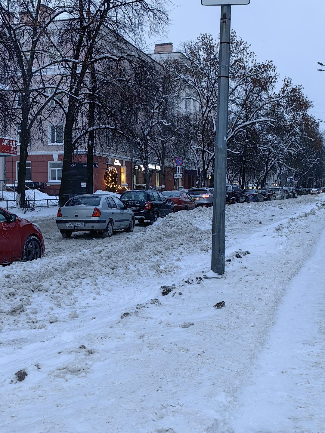 «Позорище...»: один из торговых центров Петрозаводска потерял интерес к покупателям
