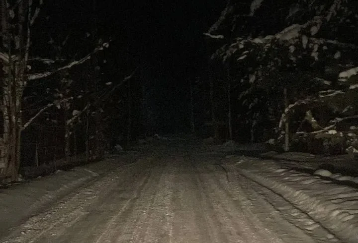 Дети в Кондопоге добираются до школы в кромешной тьме