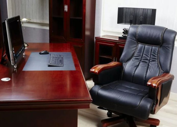 Директора уволили без объяснения причин в поселке Карелии